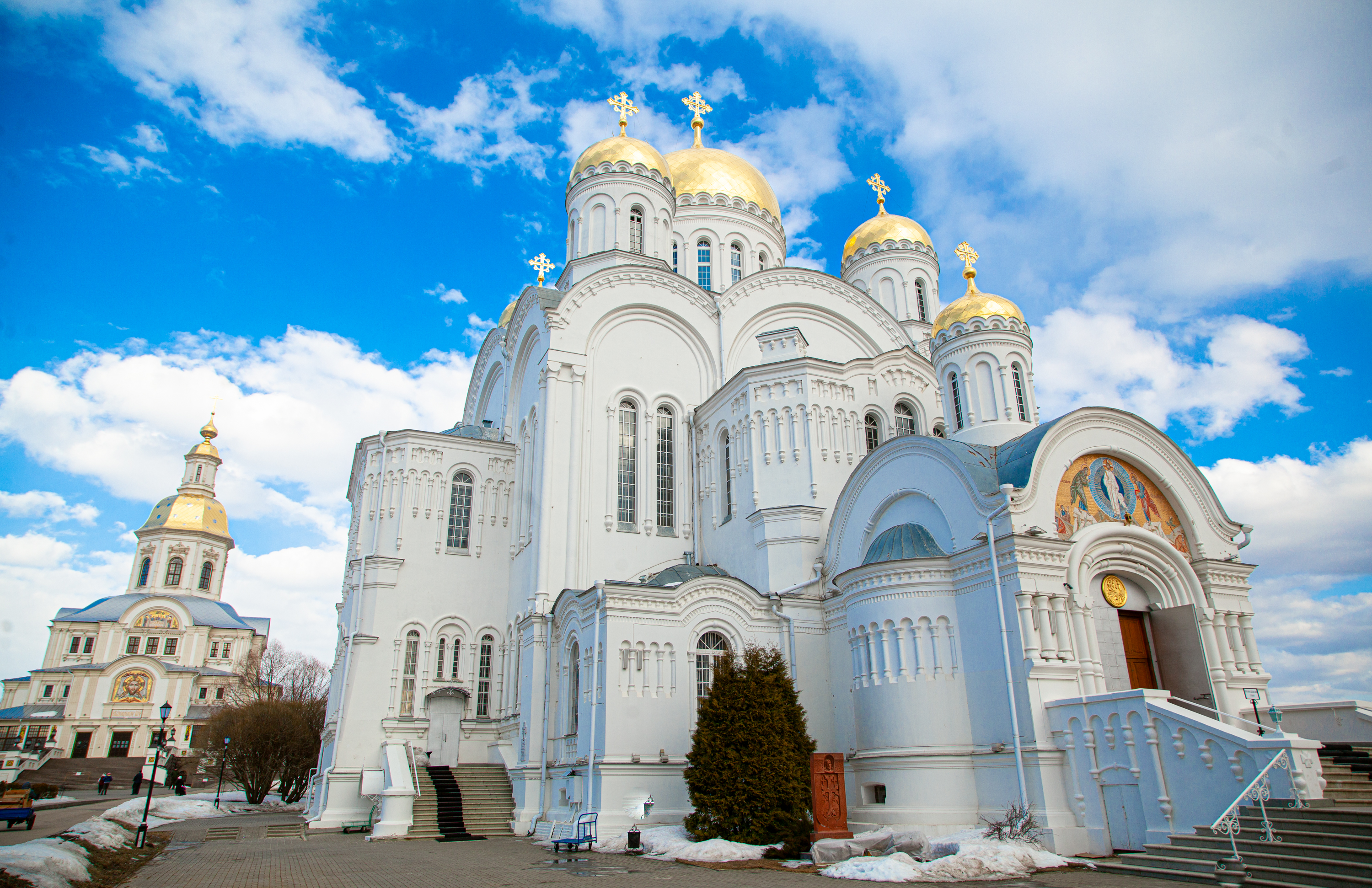 "Владхлеб" доставил во Владивосток святую воду из источника Серафима Саровского